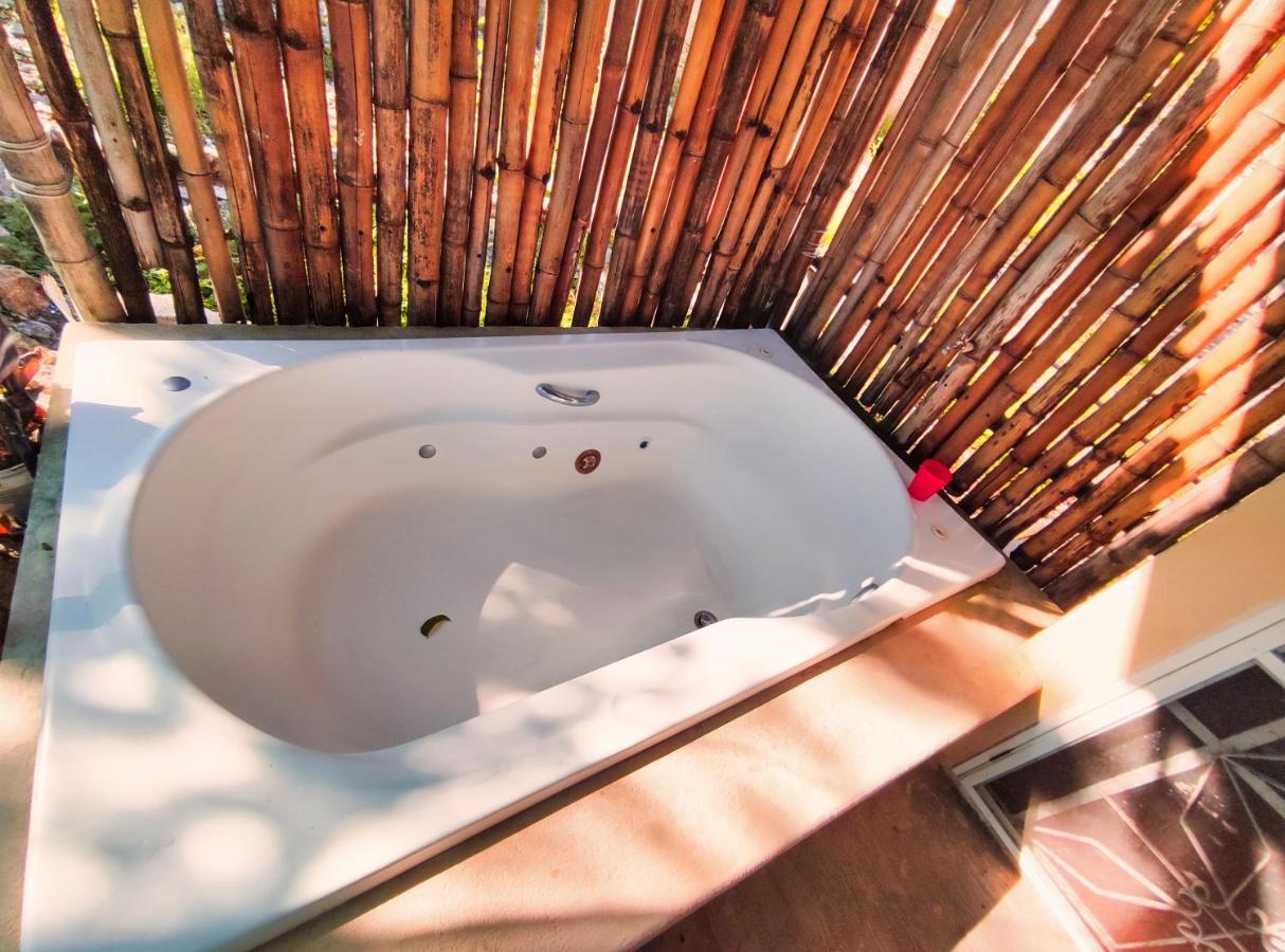 Casa Lili Luxury Valladolid "Fast Wifi, Hot Water, Kitchen & Tv" Buitenkant foto