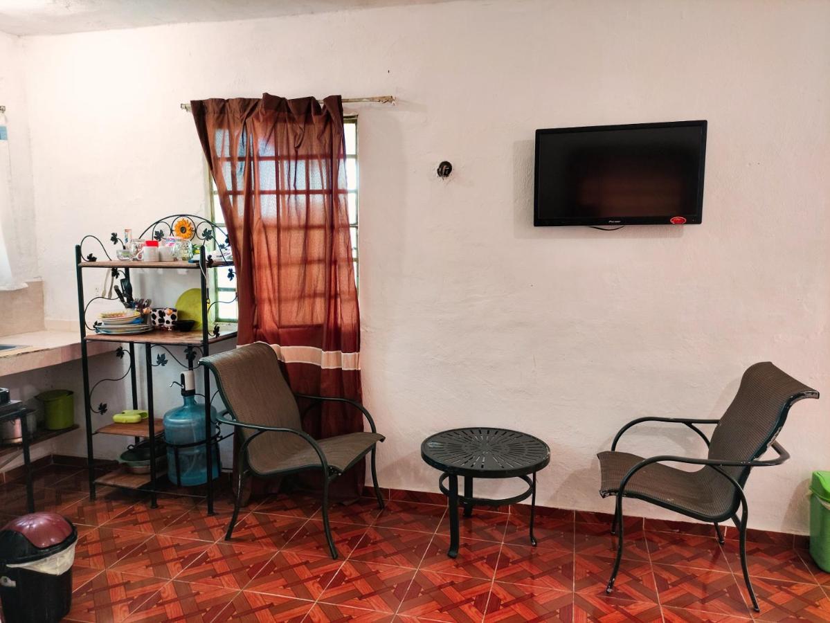 Casa Lili Luxury Valladolid "Fast Wifi, Hot Water, Kitchen & Tv" Buitenkant foto