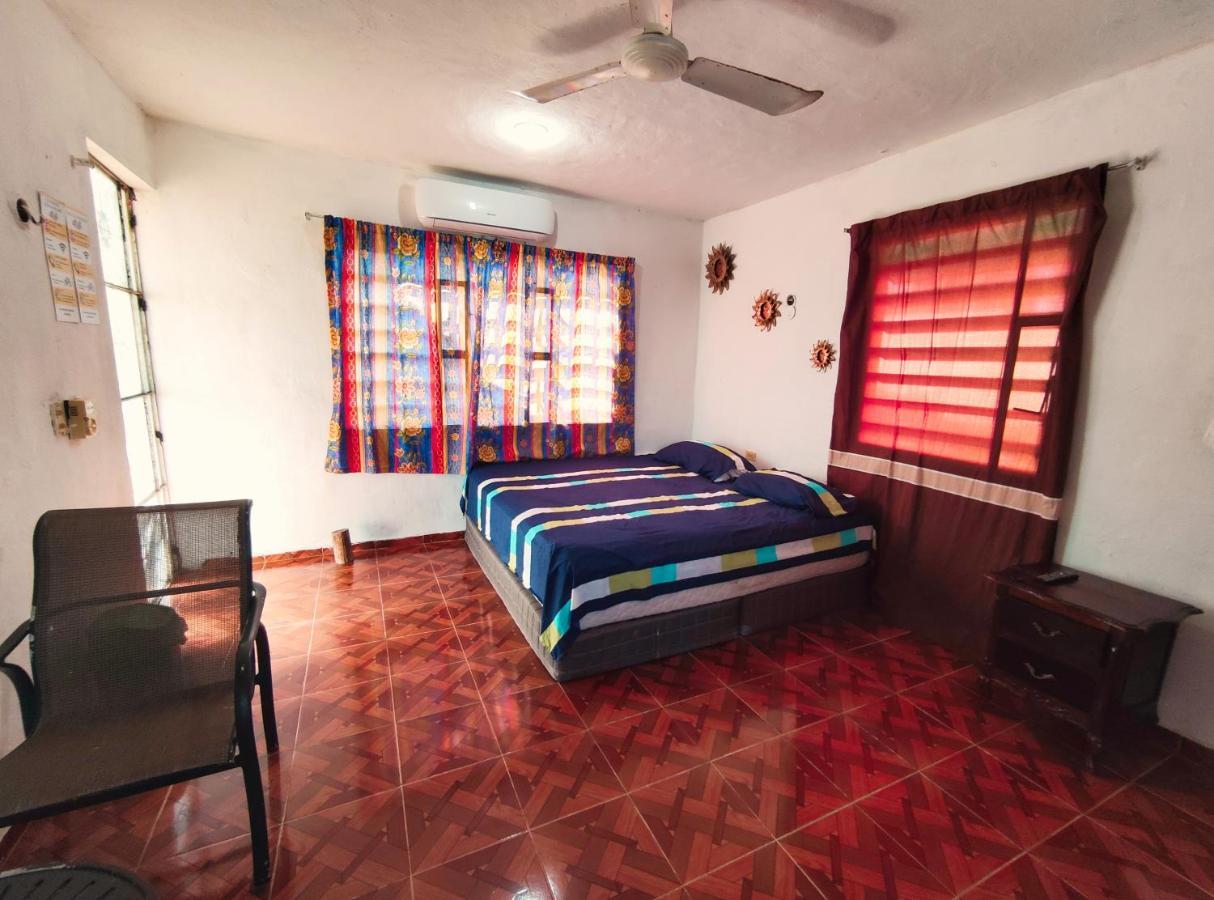 Casa Lili Luxury Valladolid "Fast Wifi, Hot Water, Kitchen & Tv" Buitenkant foto